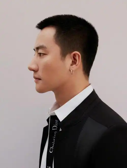 黄轩的寸头有多帅网友已经不能自拔了