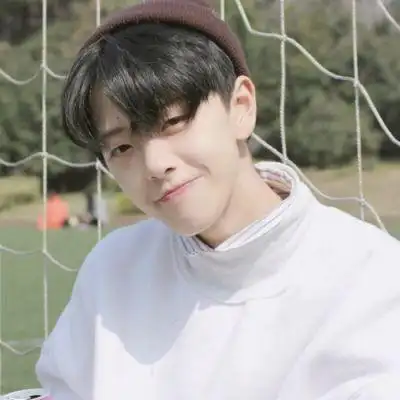 阳光少年帅气男生头像图片大全