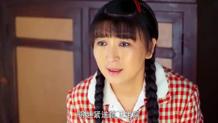 俺娘田小草:父亲赌博成瘾,儿子病重却若无其事,闺女都快急哭了