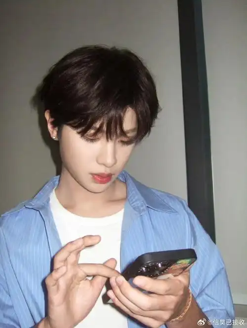 黄明昊神仙颜值##黄明昊