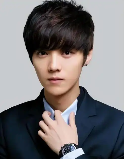 这一次,33岁的鹿晗,又给娱乐圈里的男偶像们上了一课!