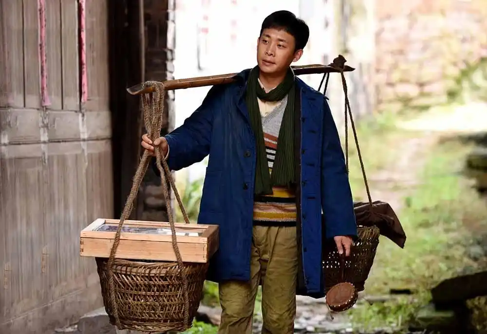 电视剧《鸡毛飞上天》剧照