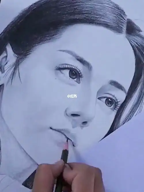 彩铅手绘  #画画我的身边人  #素描头像  #迪丽热巴