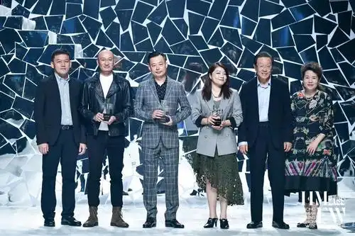 渊点,波特邦威,seven icon 参选"优秀时尚产业品牌"