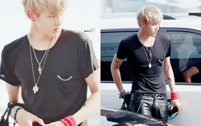 吴亦凡 机场街拍男士穿搭金发黑t基本款皮裤