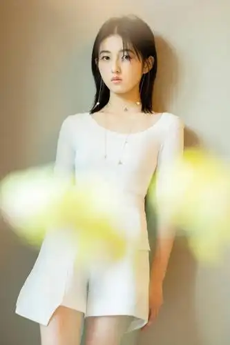 瘦身成功的张子枫时尚开挂用亲身经历告诉你锻炼的重要性