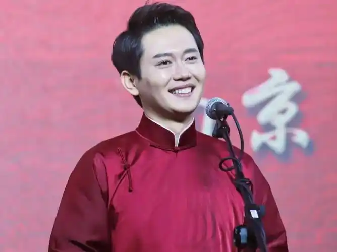 正文  孟鹤堂现在和芒果那边关系处得蛮好的,除了固定在剧场演出之外