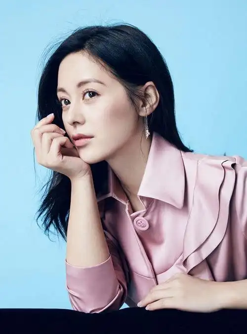 山歌女书记王力可最新写真曝光氧气女神元气感十足