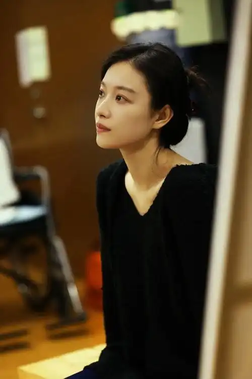 被偶遇的倪妮,从穿搭到pose我都想"照单全收"!插图16