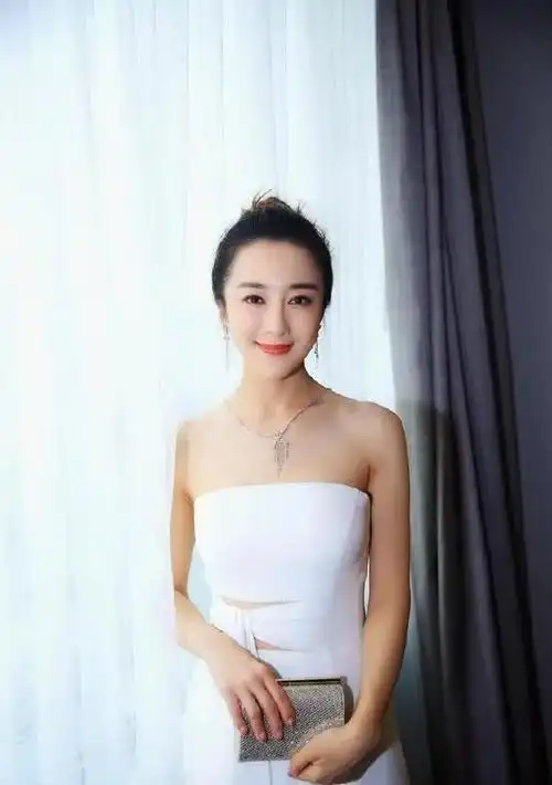 李依晓好漂亮_网易订阅