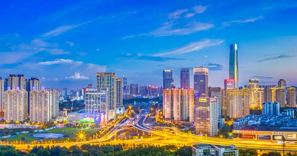 绿城助力武汉商务区转型中央活动区湖北首座诚园花落黄陂前川