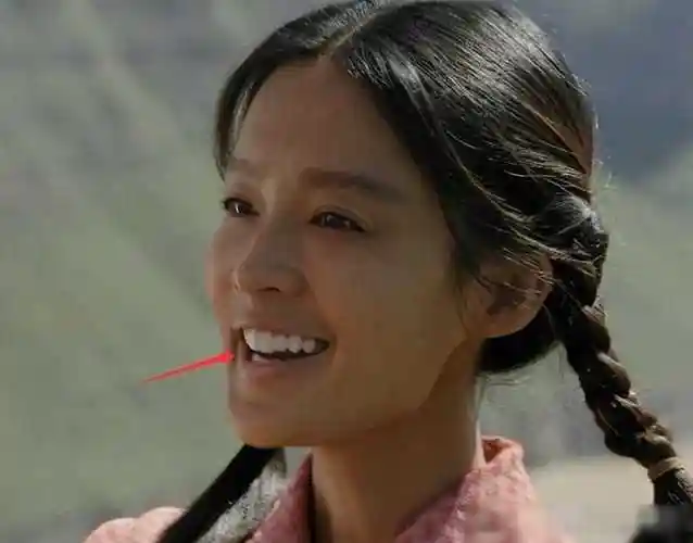 刘涛一口蓝牙上热搜,网传值300万,网友调侃:这牙能连接音响_文章_牙齿