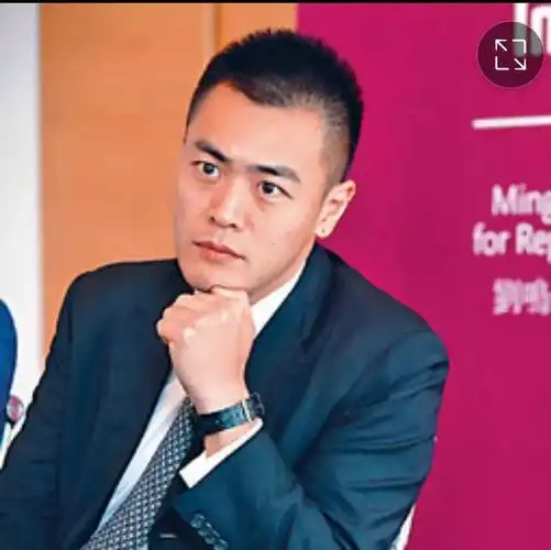 刘鸣炜霍启文霍启刚左霍启山 右霍启仁霍启山