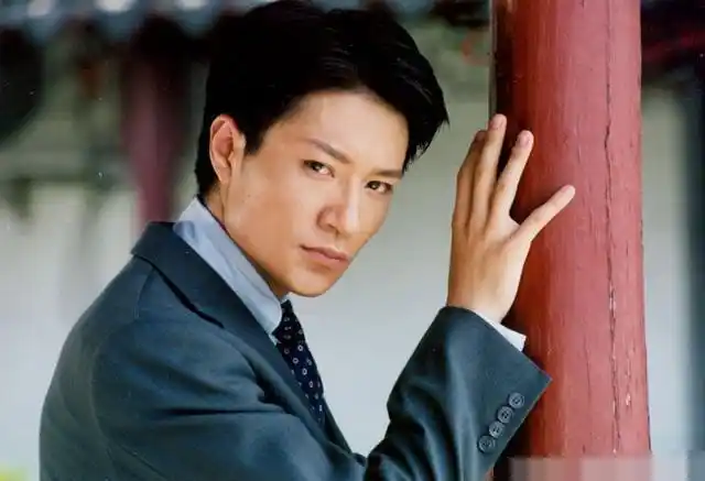 娱乐圈这几位姓爱新觉罗的明星,数她最火了