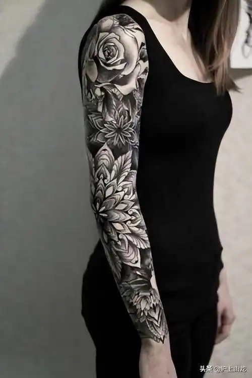 女生纹身纹在哪里才好看(女生点刺风格图腾花臂纹身图案)