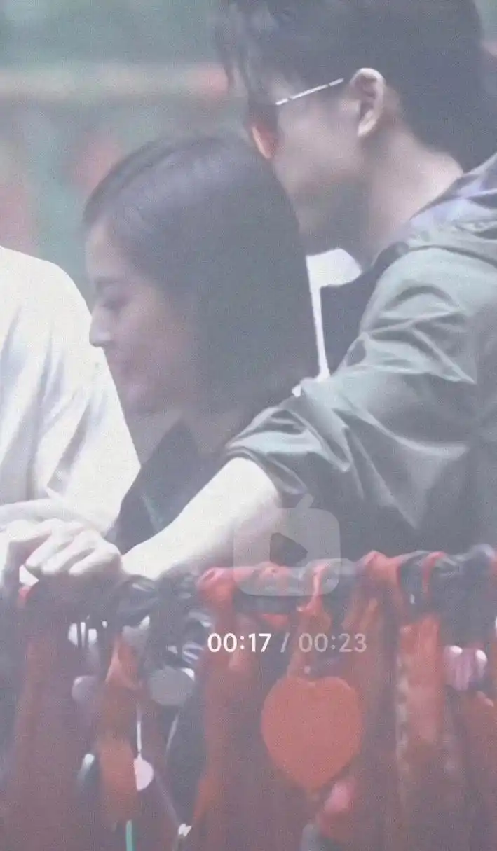 曾舜晞和陈钰琪关系铁到不行,看着就让人乐呵