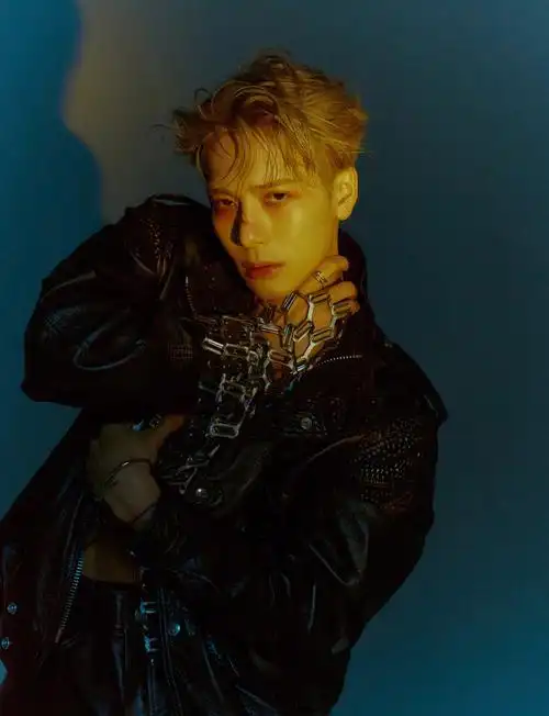 王嘉尔当美貌轻轻扼住你的喉咙