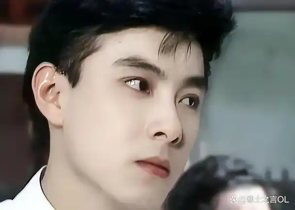 在古装男神混剪的视频中,张卫健的身影总是频频出现.