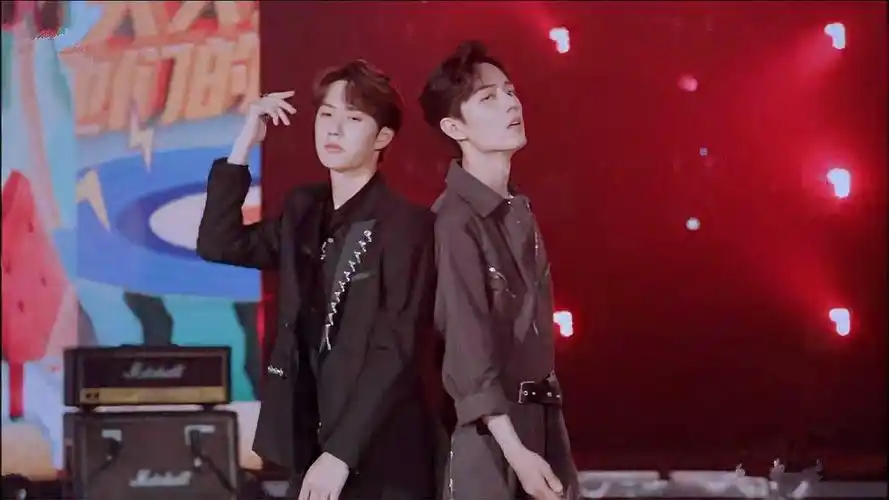 04-11有一个人在划水小老虎2021-07-11我感觉肖战的舞蹈配不了一博