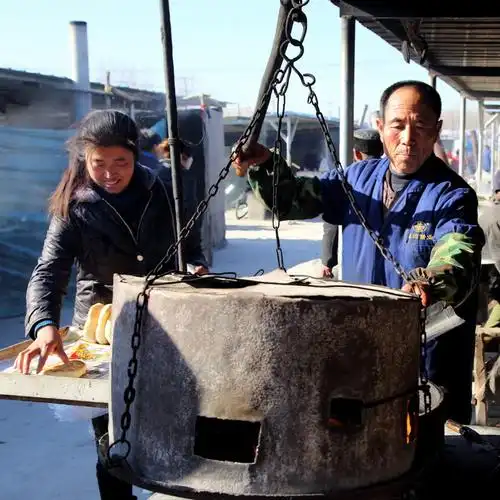 百多年的老手艺——吊炉烧饼  wbr>141213