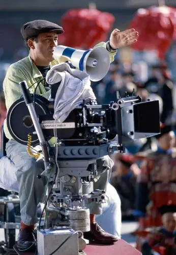 《末代皇帝》导演去世,在故宫拍摄的大量片场照片曝光