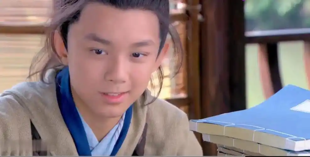 是吴磊左为吴磊右为蒋依依总体来说2014版的《神雕侠侣》演员阵容强大