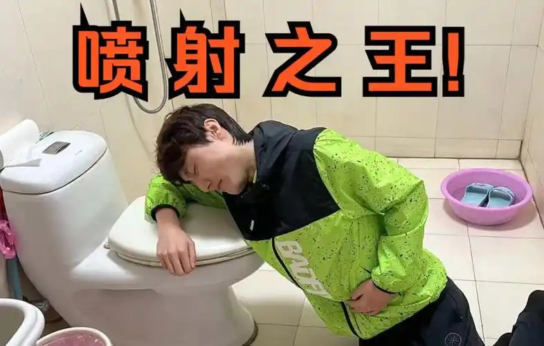 挑战连吃14顿华莱士,我会变成喷射战士吗?_哔哩哔哩_bilibili