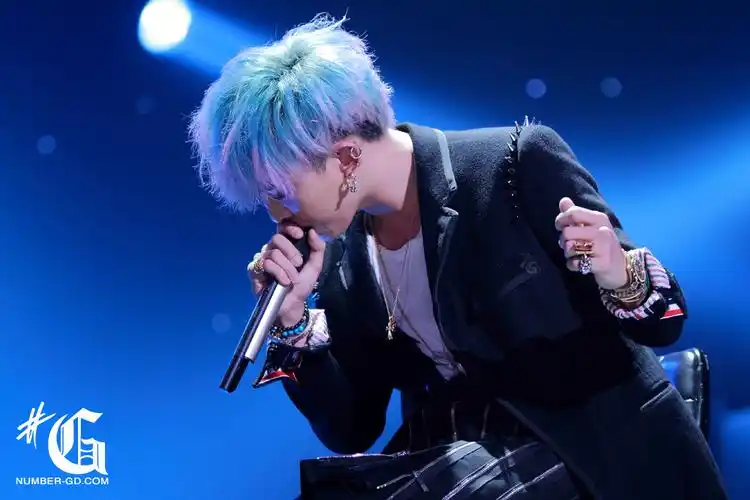 权志龙这个该怎么弄?弄起来好弄吗?请懂美发的朋友进来看看.