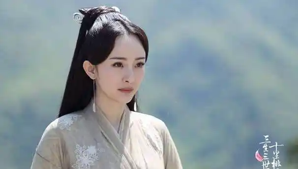 《三生三世》杨幂的七套衣服,图三最丑,图六比刘亦菲的白浅还美_一身