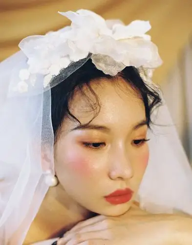 一组复古女生发型图片