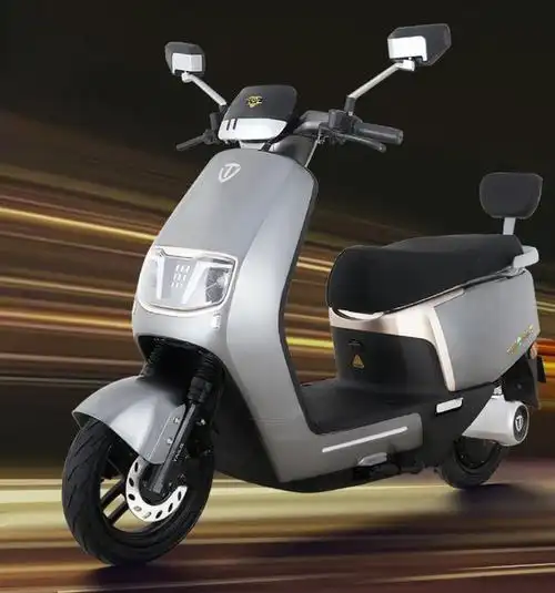 台铃推出全新电动车夺冠,配置sd13电机 72v电池,全速跑150公里_网易