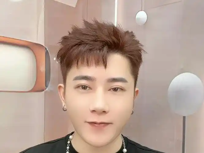 用夹板打造你专属的三七分魅力发型