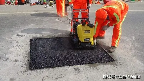 沥青路面修补之沥青冷补料在冬季修补路面坑槽施工中的应用_手机搜狐