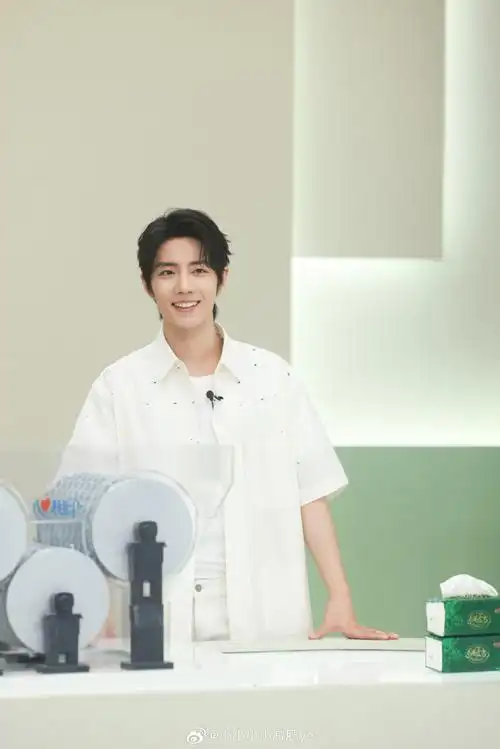 肖战##肖战直播##肖战不愧是学设计的##肖战支持百人援吉##韩红爱心