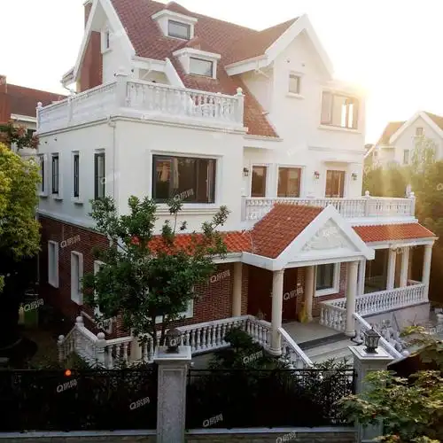 美兰湖最大的独幢花园别墅 560平 私家电梯 2亩地花园