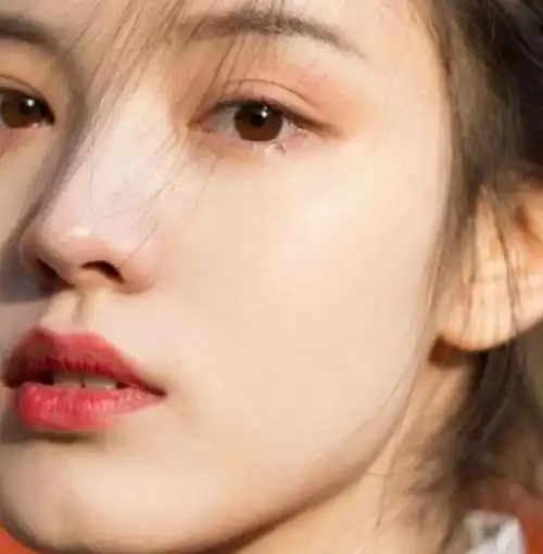 高鼻梁=高颜值?要是脸上有这3个特点,鼻梁不高也照样好看!_腾讯新闻