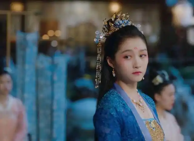 这部剧的女主角是由关晓彤饰演的班婳,而男主角是有侯明昊饰演的容瑕.