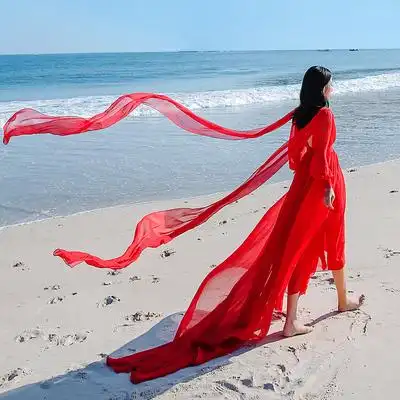 三亚青海沙滩裙超仙海边度假年会礼服红色大拖尾沙漠长裙飘逸拍照
