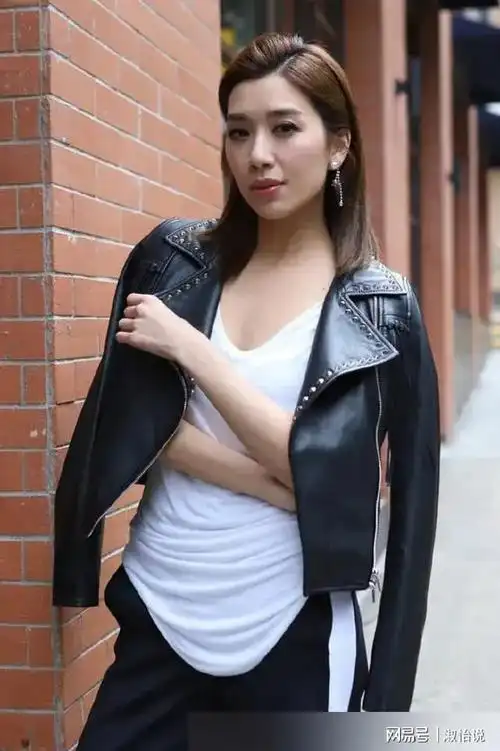 黄智雯离巢后心情佳,生不逢时不受重用,决心北上发展|演员|tvb|胡定欣