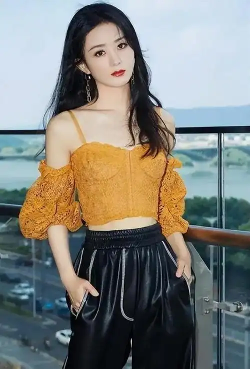 朝阳v姐赵丽颖看过人情冷暖也懂什么是拜高踩低