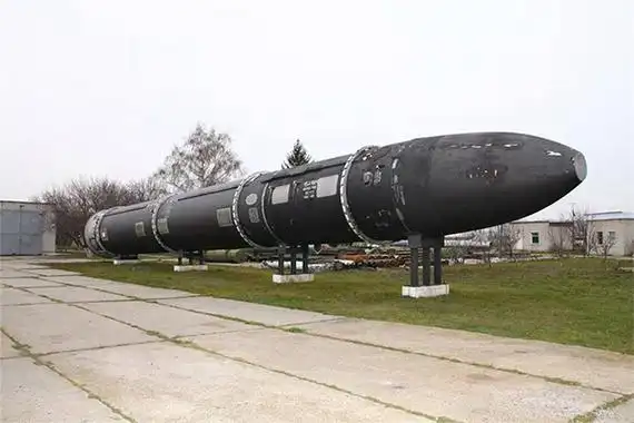 绰号"撒旦"的r-36m弹道导弹,北约代号"ss-18",是前苏联研制的多弹头