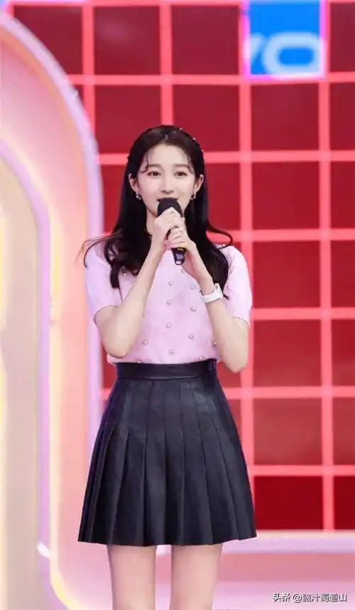 2023年最后一夜:王俊凯王源真唱意外,娜扎白鹿假唱,关晓彤发福_观众