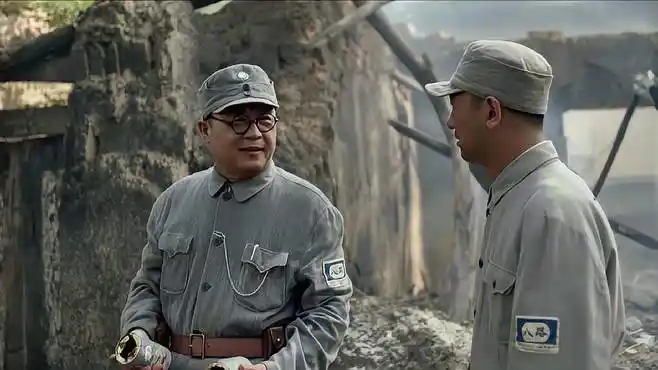 太行山上:日军烧毁房屋后,刘伯承到现场一看,马上下令攻打