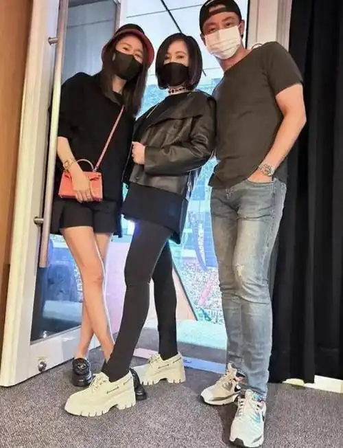 霍建华林心如夫妇最新动态合体去看演唱会亲身反驳离婚传闻