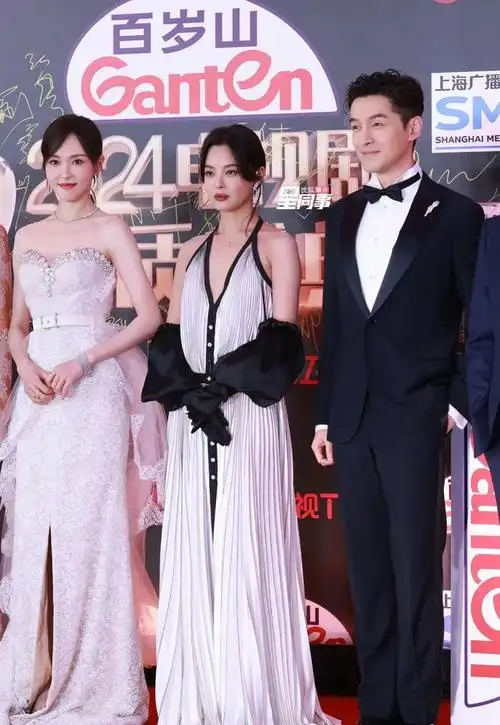 上海这一夜金晨底妆厚关晓彤又高又壮唐嫣笑出双下巴