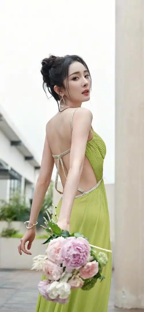 大幂幂杨幂锁屏壁纸 这腰太绝了|杨幂_新浪新闻