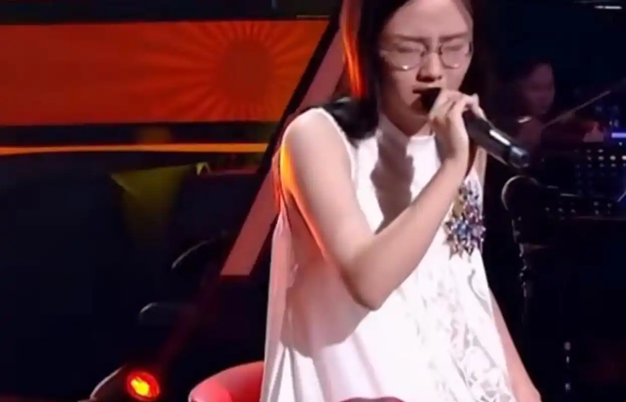 请问中国好声音,这舞台设计是什么意思?