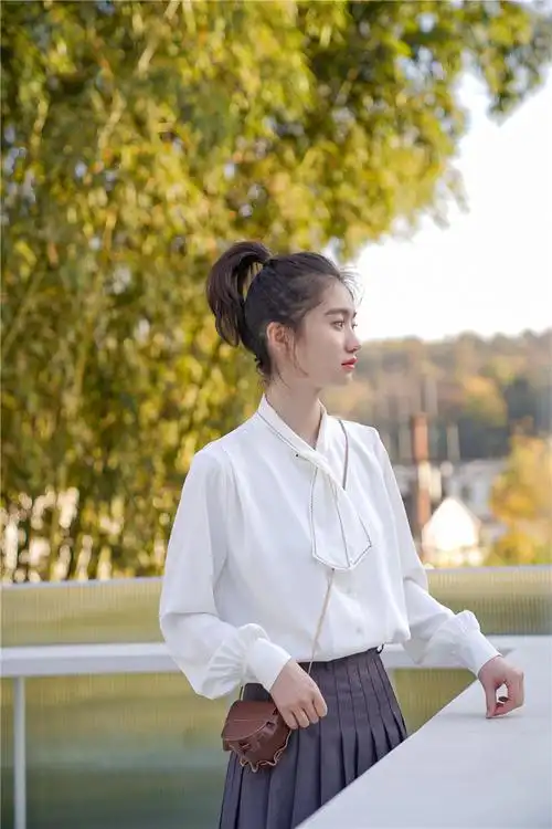 9527#实拍/2021年春季新款 设计感白色显瘦轻熟风袖衬衫女