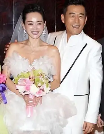 歌手李健老婆个人资料简介