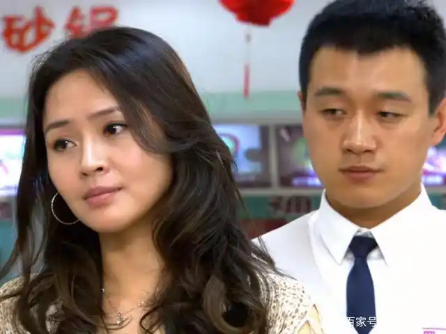 再看佟大为,于明加,丁嘉丽等实力派演员出演的电视剧《门第》,历经